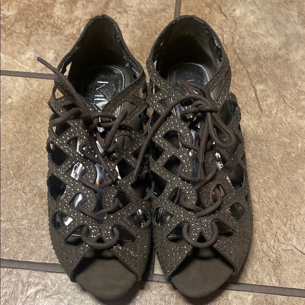 MIA Silver & Gray Metallic 6.5 Lace Up Flats Summer Retro Glittery